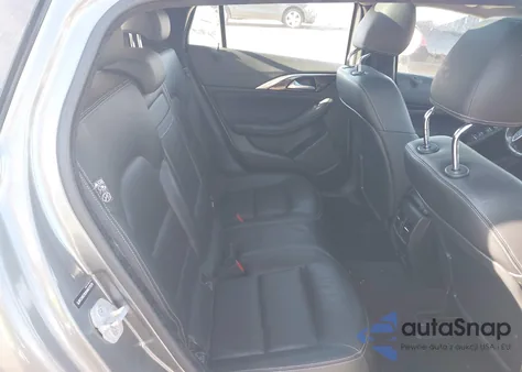 2017 Infiniti Qx30 Premium из США, поврежденный, VIN SJKCH5CR3HA017570